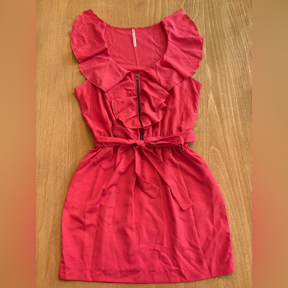 LIKE NEW! Peppermint Brand Ruffled Neckline Sleeveless Pink Mini Dress l Large